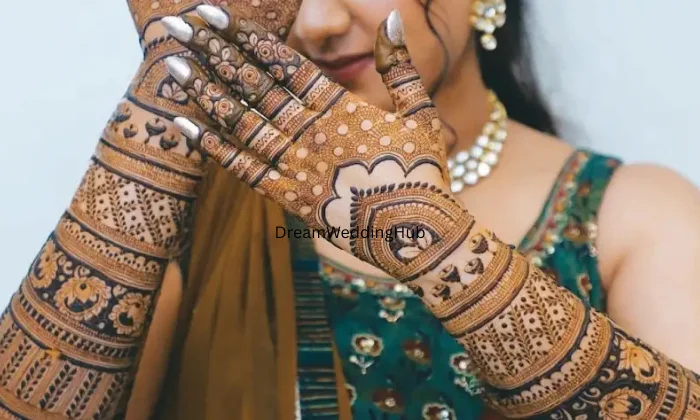 CZ mehandi arts